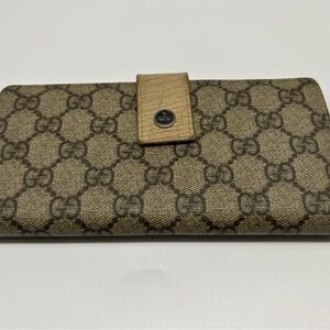 Gucci Coated Canvas Signature Tan continental long bifold wallet